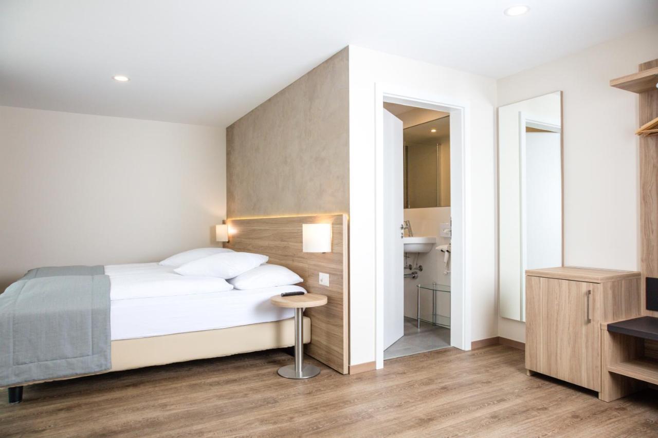 Hotel De Chailly Монтрьо Екстериор снимка