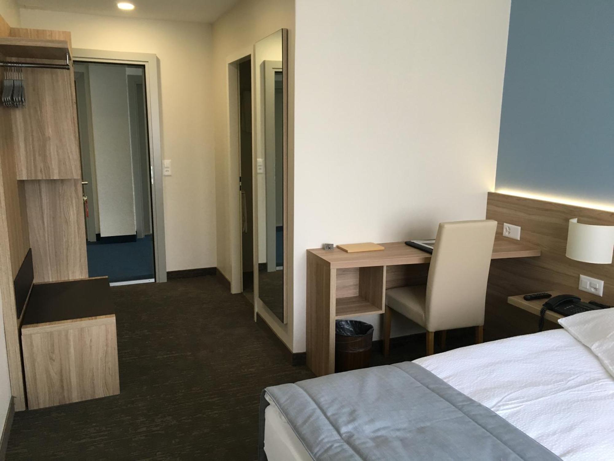 Hotel De Chailly Монтрьо Екстериор снимка