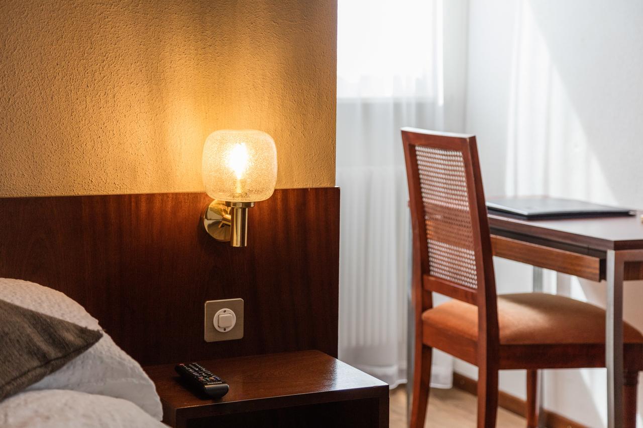 Hotel De Chailly Монтрьо Екстериор снимка
